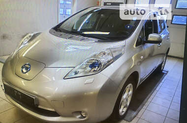 Хетчбек Nissan Leaf 2015 в Луцьку