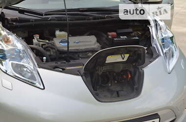 Хетчбек Nissan Leaf 2012 в Дрогобичі