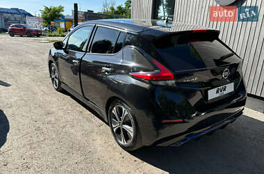 Хетчбек Nissan Leaf 2018 в 