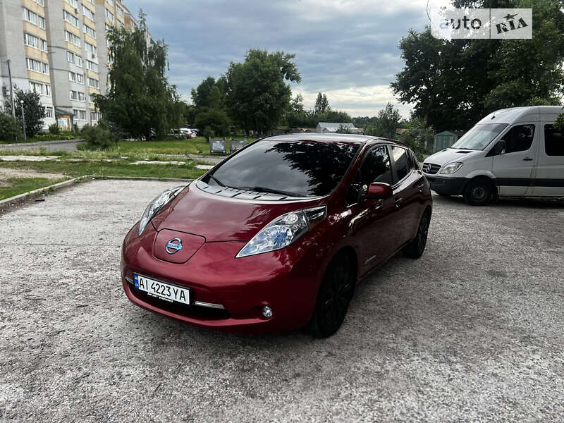 Хетчбек Nissan Leaf 2014 в Білій Церкві