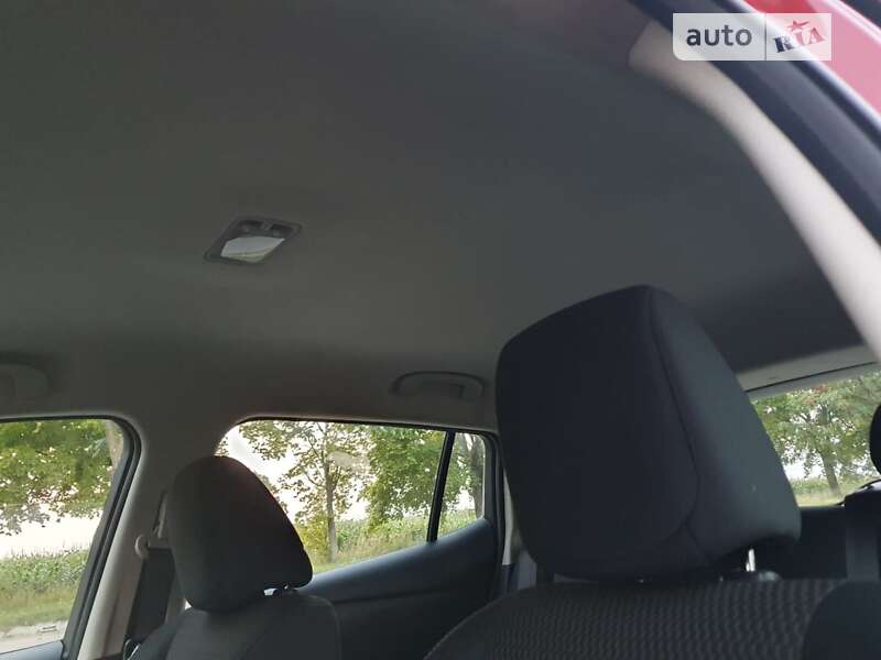 Хэтчбек Nissan Leaf 2015 в Днепре