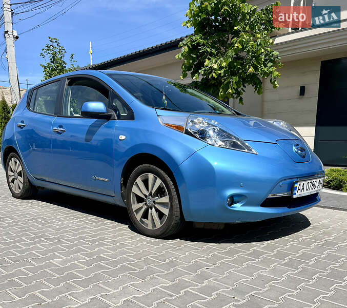 Хэтчбек Nissan Leaf 2013 в Одессе