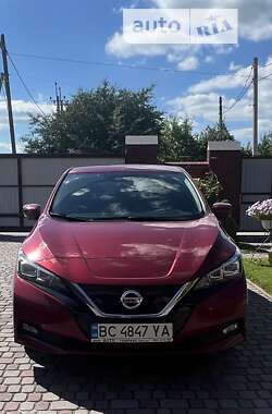 Хэтчбек Nissan Leaf 2018 в Львове