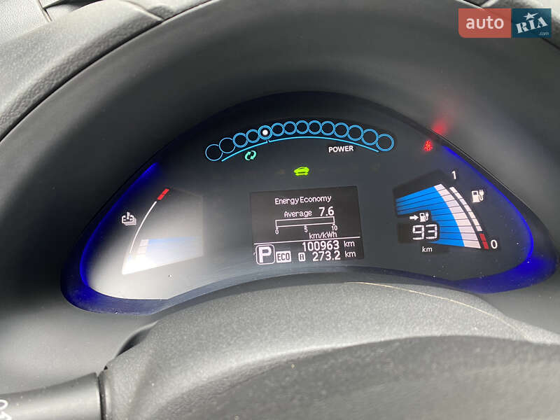 Хетчбек Nissan Leaf 2013 в Чернігові