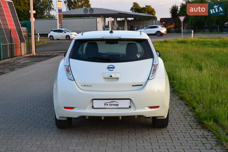 Хэтчбек Nissan Leaf 2016 в Луцке