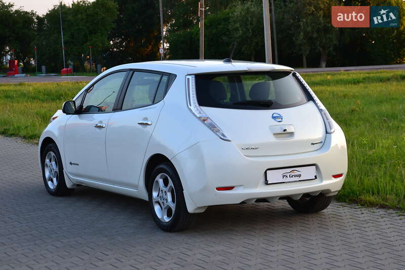 Хэтчбек Nissan Leaf 2016 в Луцке