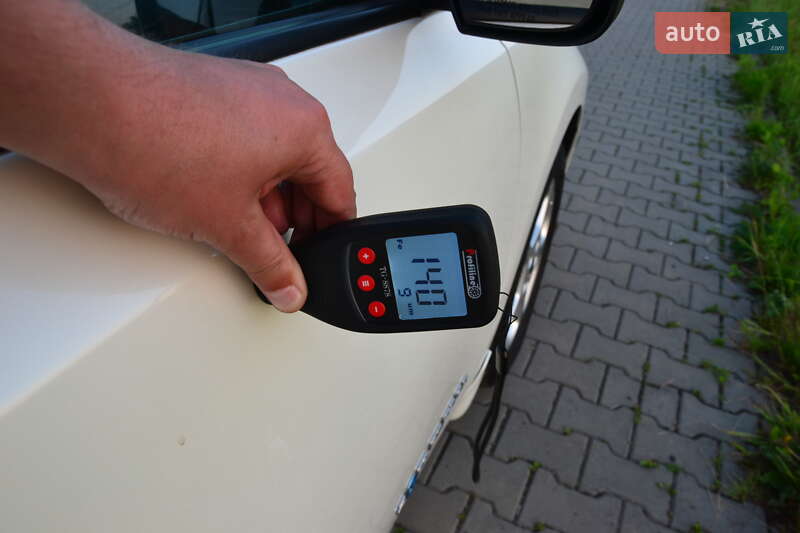 Хэтчбек Nissan Leaf 2016 в Луцке