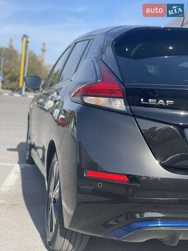 Хэтчбек Nissan Leaf 2020 в Виннице