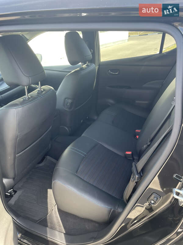 Хэтчбек Nissan Leaf 2020 в Виннице