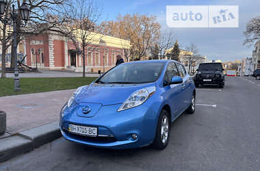 Хэтчбек Nissan Leaf 2013 в Одессе