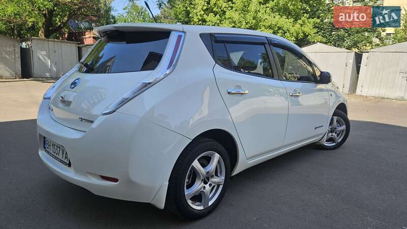 Хетчбек Nissan Leaf 2013 в Одесі фото 7 Хетчбек Nissan Leaf 2013 в Одесі