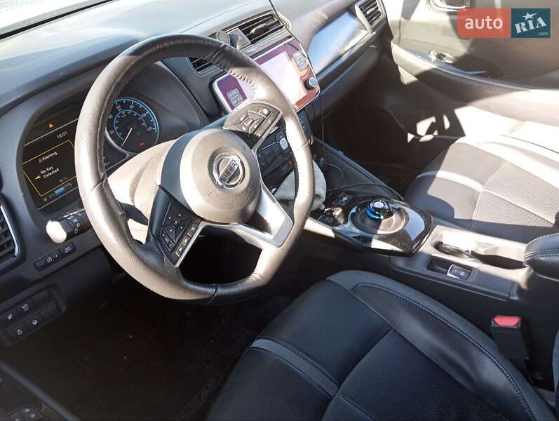Хэтчбек Nissan Leaf 2021 в Одессе