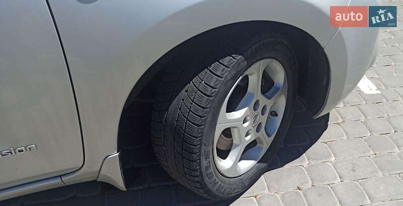 Хетчбек Nissan Leaf 2014 в Вінниці фото 5 Хетчбек Nissan Leaf 2014 в Вінниці