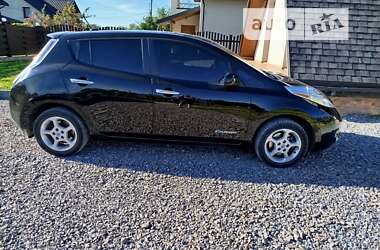 Хэтчбек Nissan Leaf 2015 в 