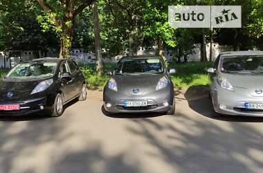 Хэтчбек Nissan Leaf 2013 в Хмельницком