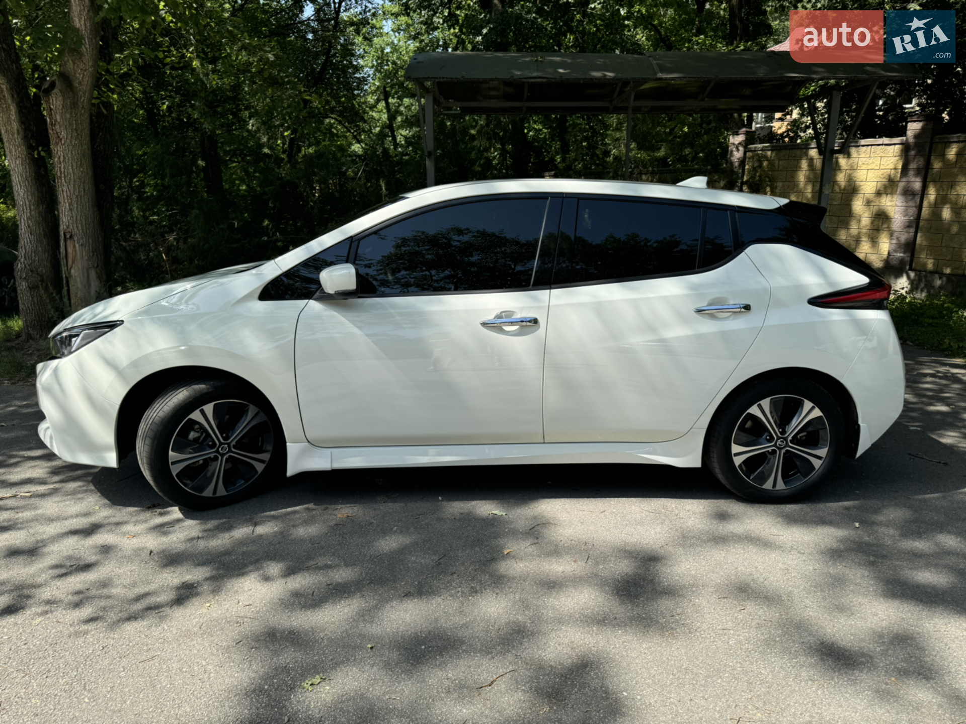 2022 Nissan Leaf - мініатюра 11