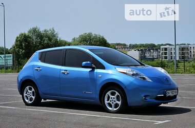 Хэтчбек Nissan Leaf 2010 в Ровно