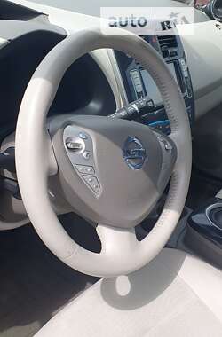 Хетчбек Nissan Leaf 2012 в Житомирі