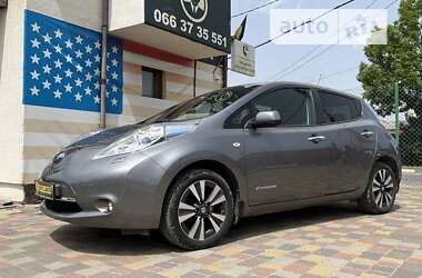 Хетчбек Nissan Leaf 2015 в Стрию