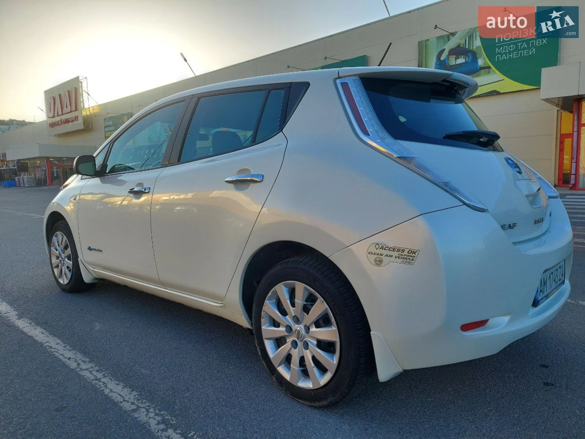 2015 Nissan Leaf - мініатюра 2