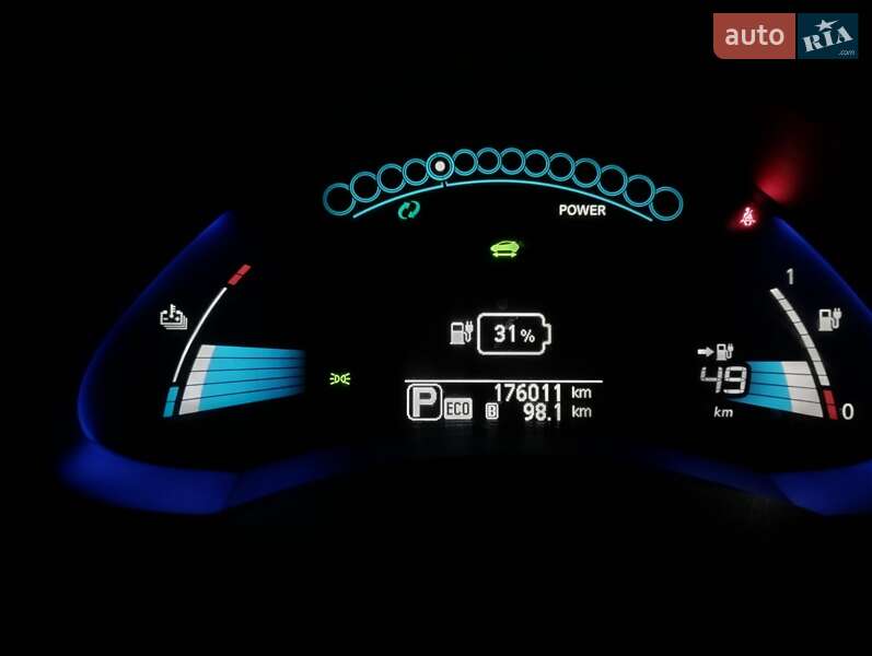 Хэтчбек Nissan Leaf 2015 в Киеве