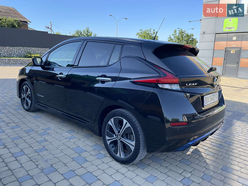 Хэтчбек Nissan Leaf 2018 в Волочиске