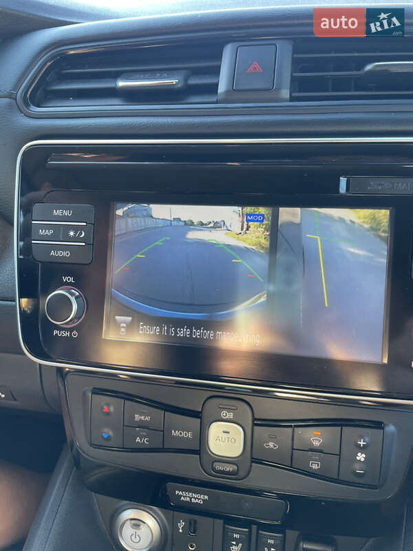 Хэтчбек Nissan Leaf 2018 в Волочиске