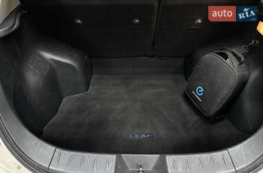 Хэтчбек Nissan Leaf 2013 в Владимире