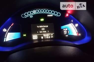 Хетчбек Nissan Leaf 2012 в Кропивницькому