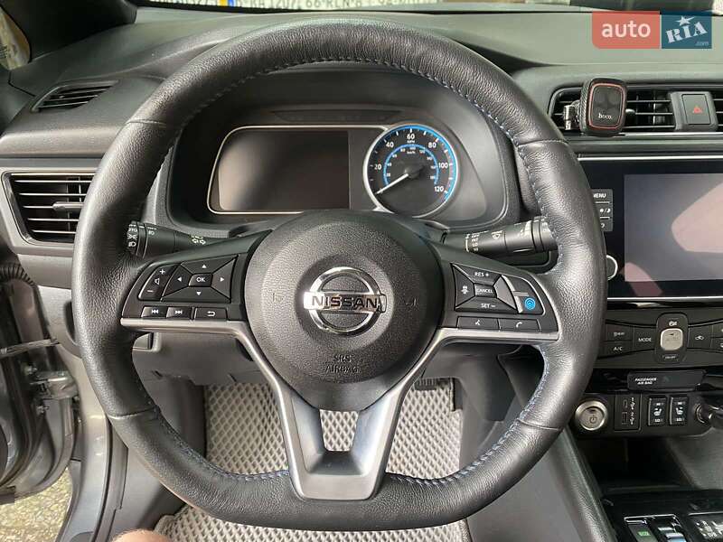 Хэтчбек Nissan Leaf 2020 в Тернополе
