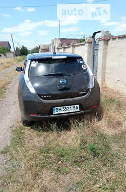 Хэтчбек Nissan Leaf 2017 в 