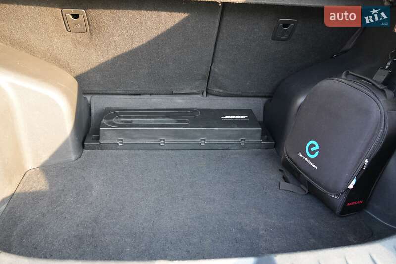 Хэтчбек Nissan Leaf 2013 в Харькове