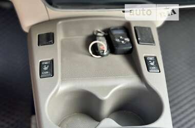 Хетчбек Nissan Leaf 2012 в 