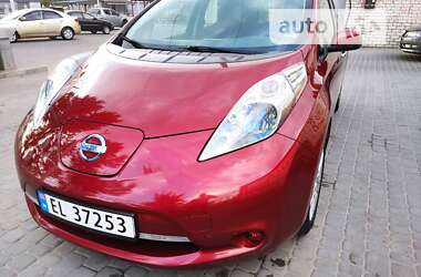 Хэтчбек Nissan Leaf 2014 в Кременчуге