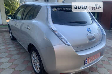 Хэтчбек Nissan Leaf 2011 в Черновцах