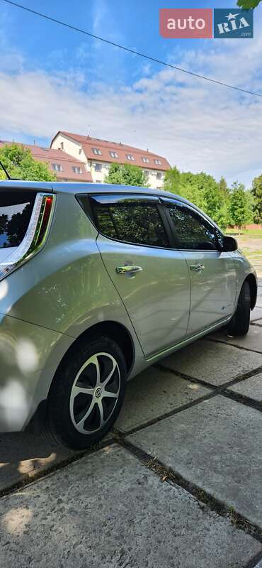 Хэтчбек Nissan Leaf 2014 в Харькове