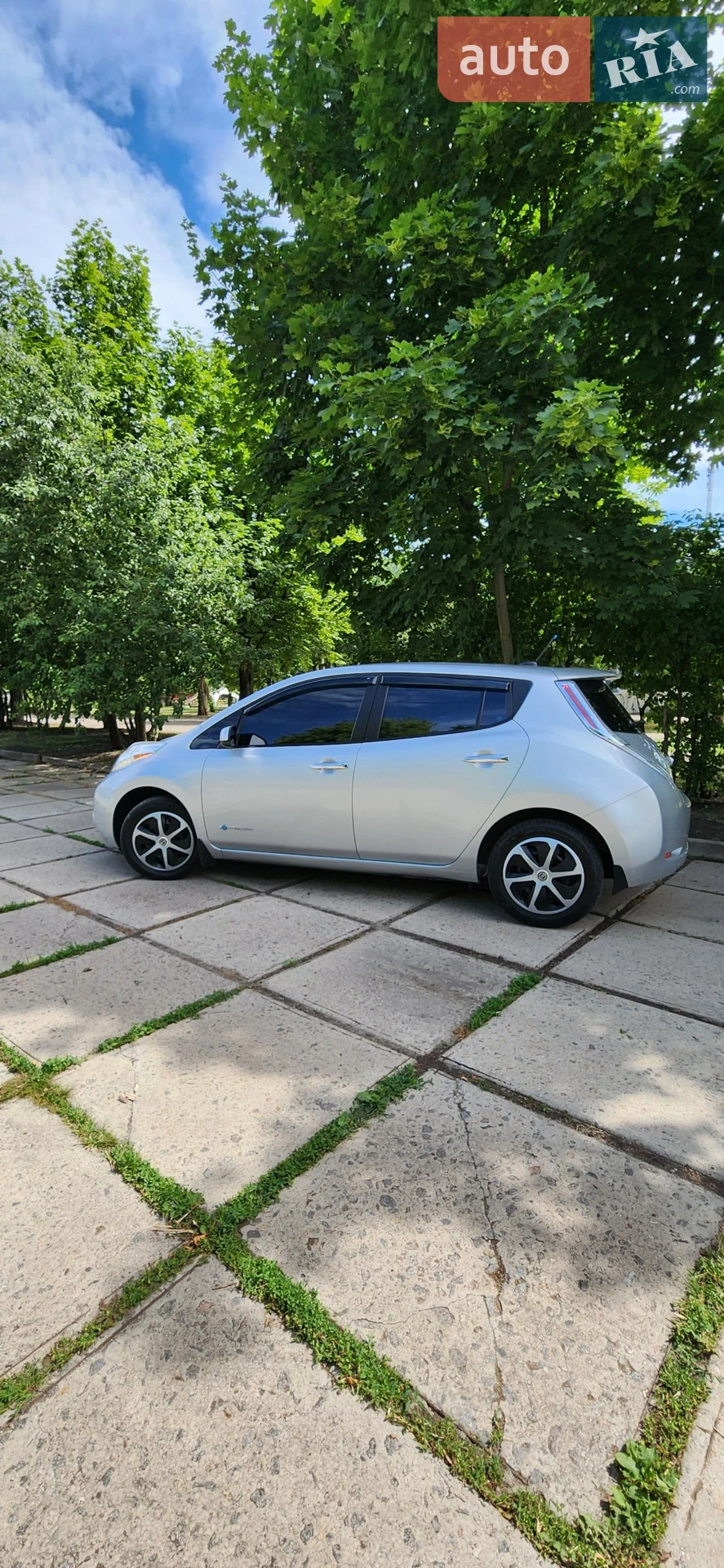 2014 Nissan Leaf - мініатюра 10