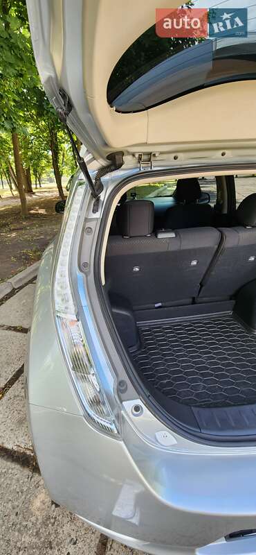 Хэтчбек Nissan Leaf 2014 в Харькове