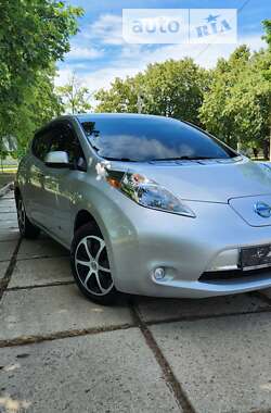 Хетчбек Nissan Leaf 2014 в Харкові