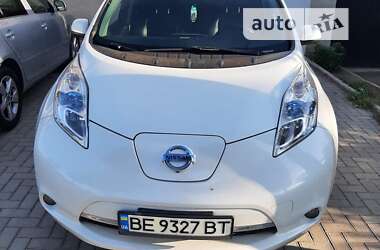 Хэтчбек Nissan Leaf 2014 в Николаеве