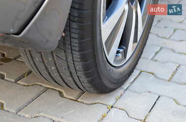 Хетчбек Nissan Leaf 2015 в Луцьку