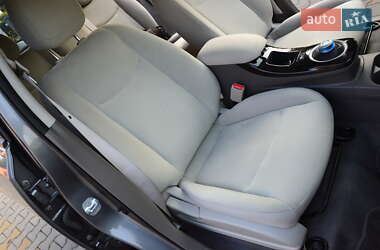 Хетчбек Nissan Leaf 2015 в Луцьку