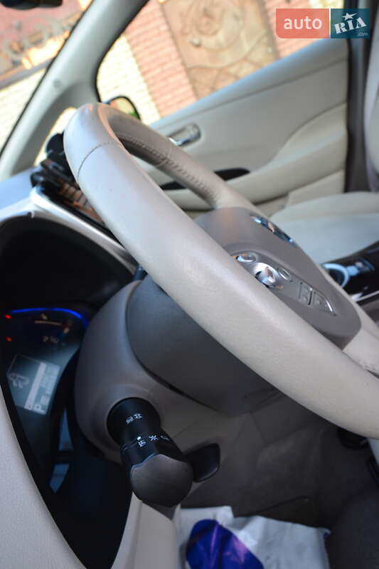 Хэтчбек Nissan Leaf 2016 в Луцке фото 24 Хэтчбек Nissan Leaf 2016 в Луцке