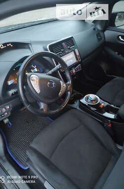 Хетчбек Nissan Leaf 2013 в Житомирі