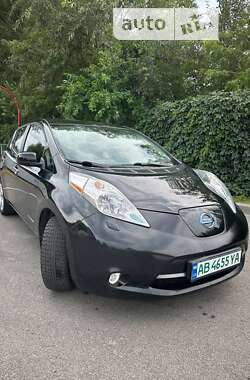 Хэтчбек Nissan Leaf 2014 в 