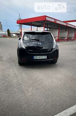 Хэтчбек Nissan Leaf 2014 в 