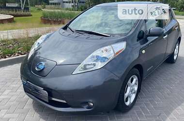 Хэтчбек Nissan Leaf 2013 в Киеве