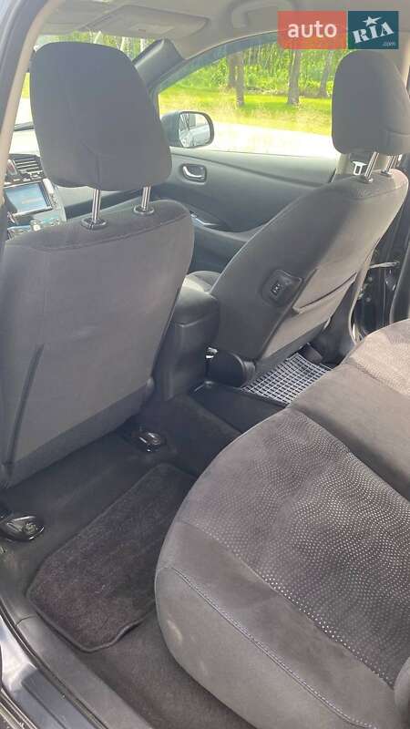 Хэтчбек Nissan Leaf 2013 в Киеве