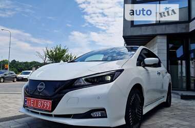 Хэтчбек Nissan Leaf 2022 в Луцке