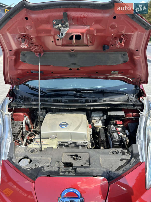 Хэтчбек Nissan Leaf 2015 в Белой Церкви фото 14 Хэтчбек Nissan Leaf 2015 в Белой Церкви